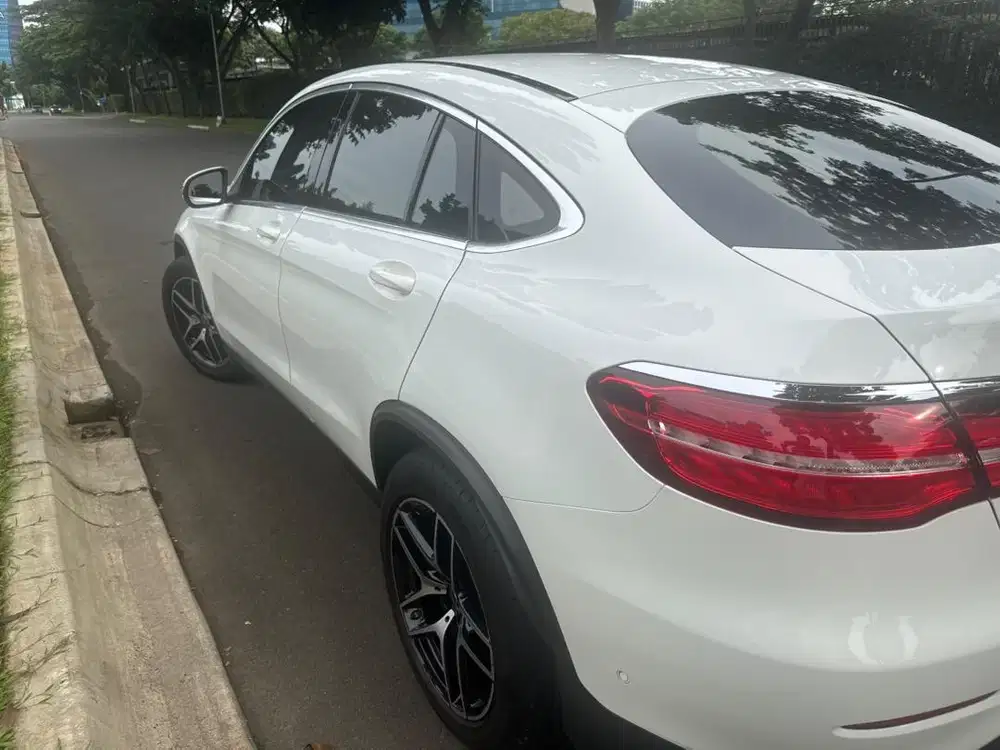 mercedes glc 300 glc300 coupe 2019 reg 2022 low km!fisrt hand!perfect!