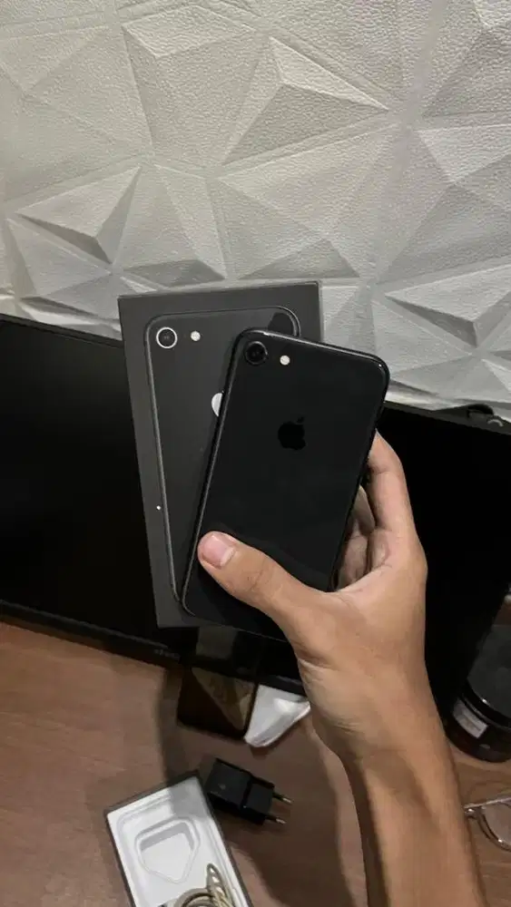Iphone 8 64gb inter. harga net