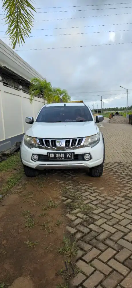 Mitsubshi triton double cabin 2.5 gls