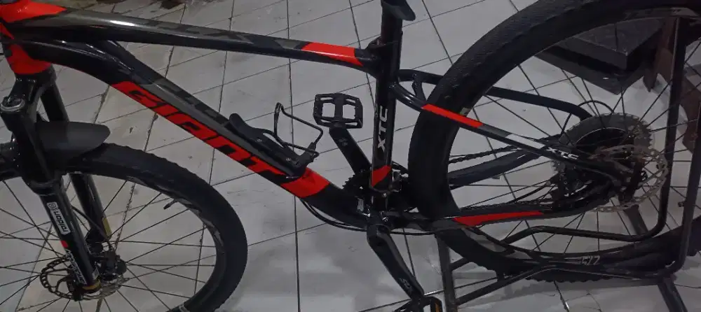 Giant xtc ori fullset bawaan dealer dari baru