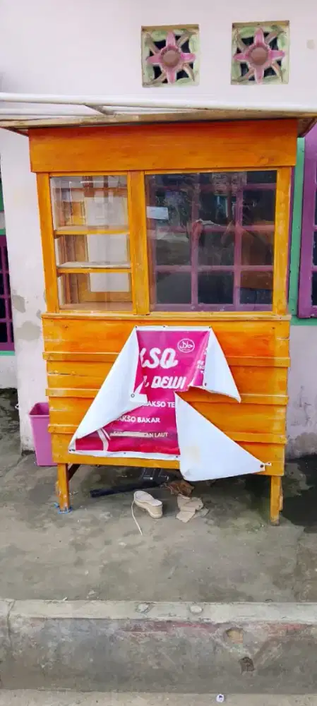 GEROBAK BAKSO TANPA RODA