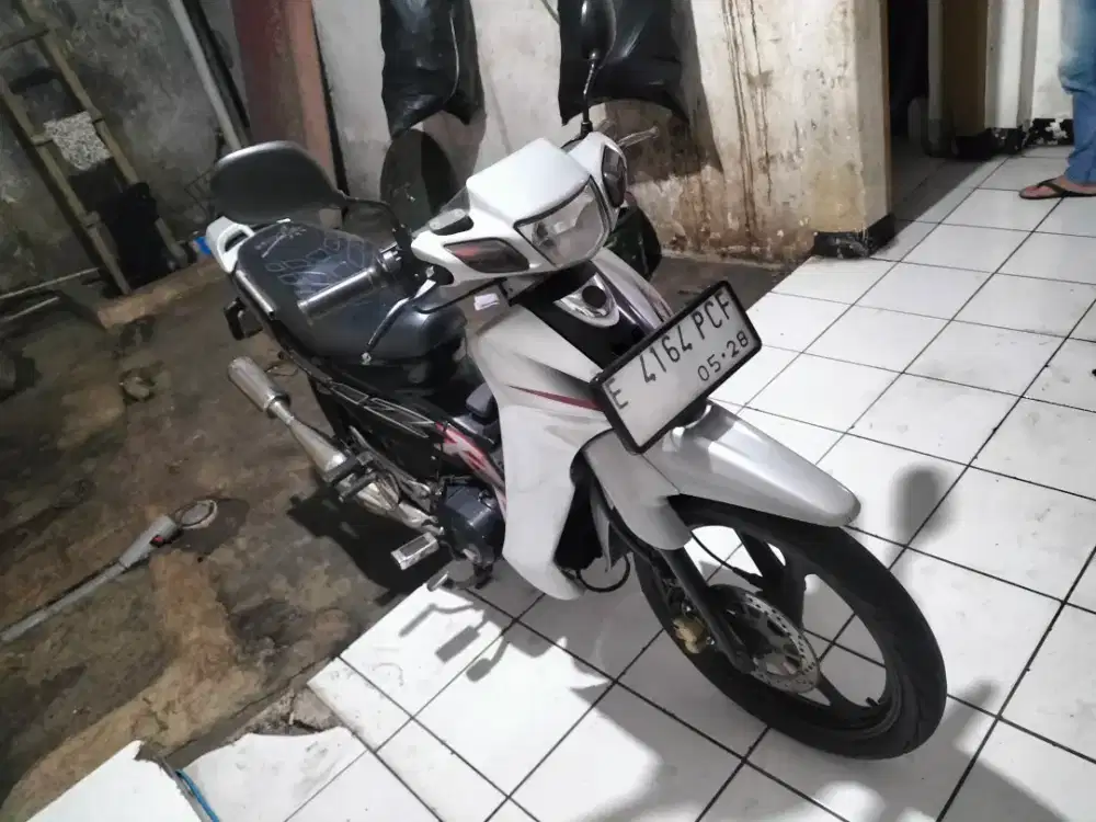 Di jua butuh dana cepat Yamaha f1zr 2001