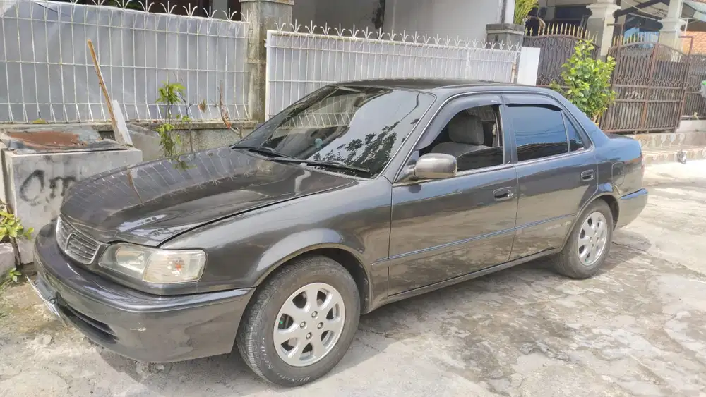 Toyota Corolla 1999 Bensin