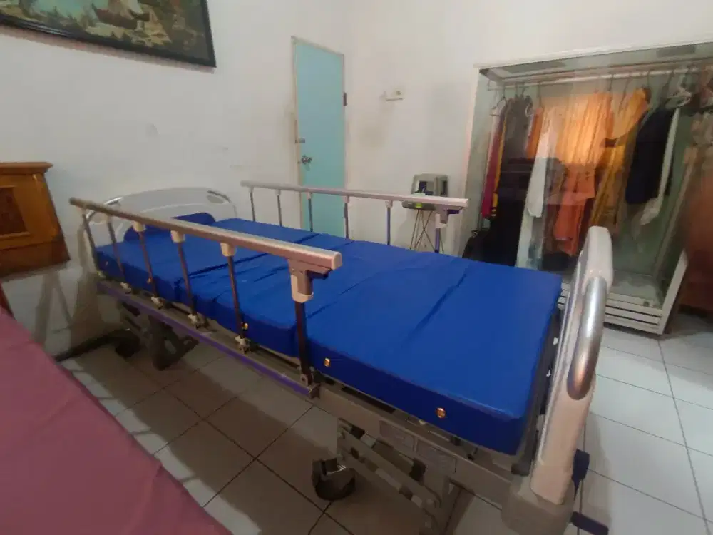 Ranjang Pasien merek Acare HCB-M0032