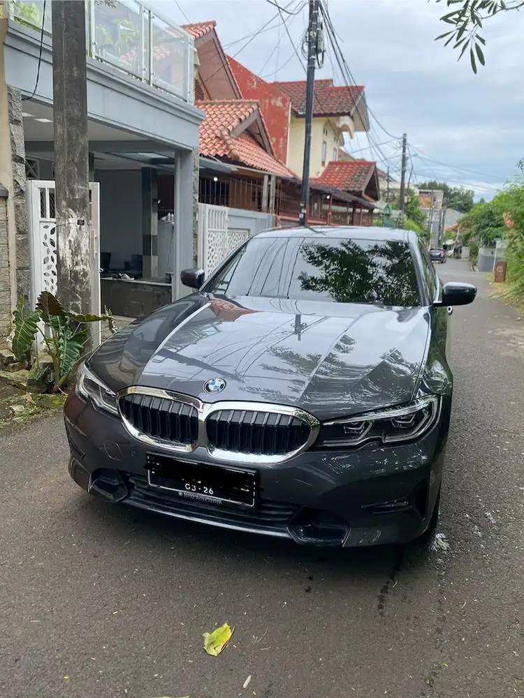BMW 320i 2021 Bensin