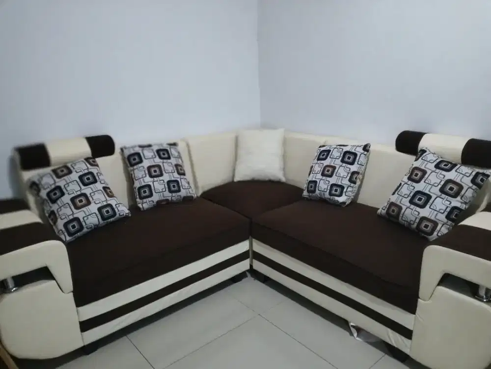 Sofa L bekas masih komplite