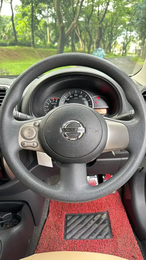 Nissan March 2013 Bensin