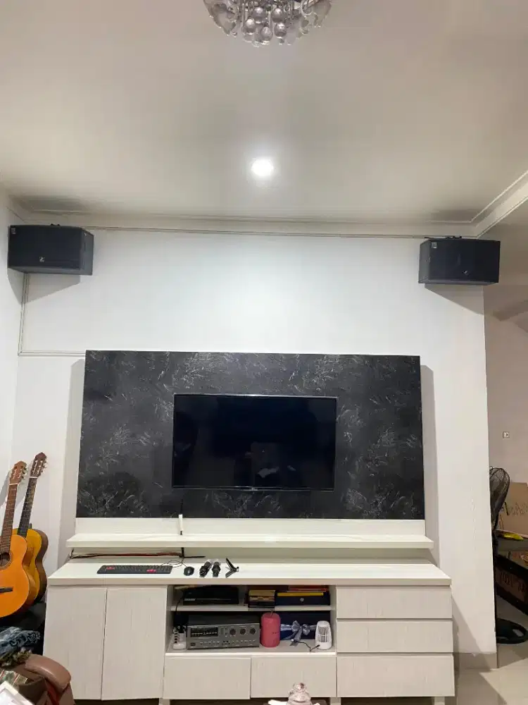 SATU SET TV DAN BUVET TV