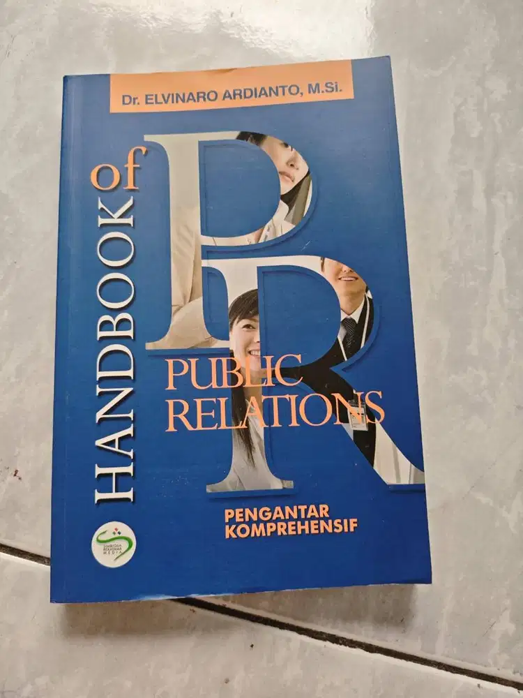Handbook of Public Relations – Penulis : Elvinaro Ardianto