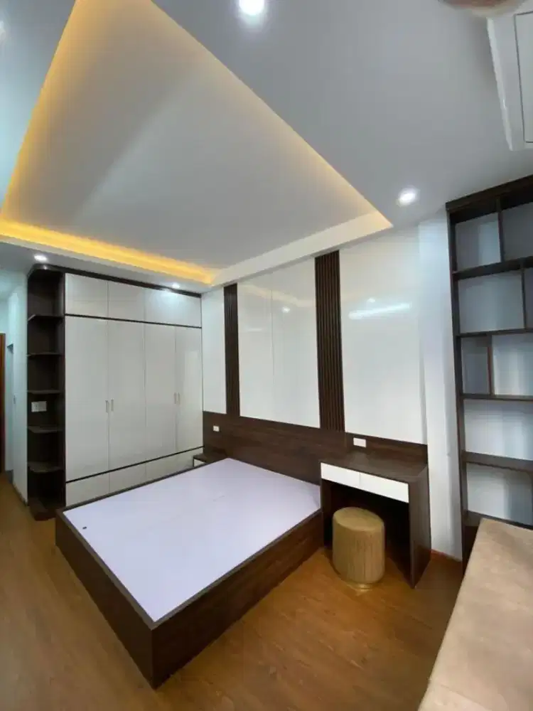 Wardrobe custom minimalis