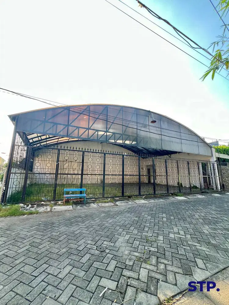 Bangunan usaha di Lebo Agung, Kenjeran