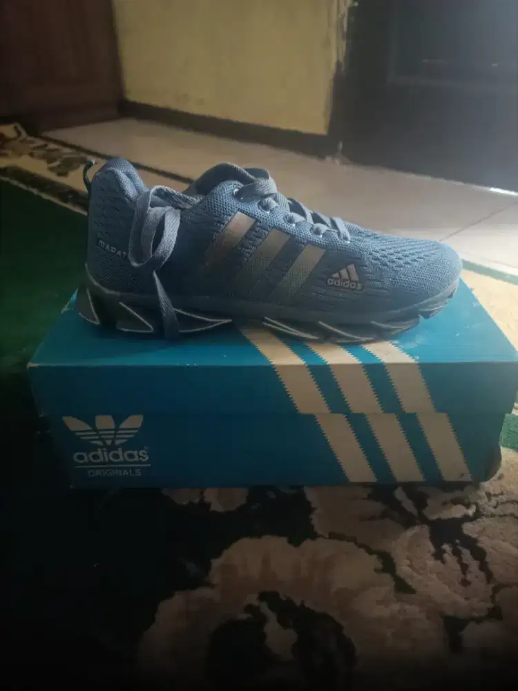 jual sepatu adidas original