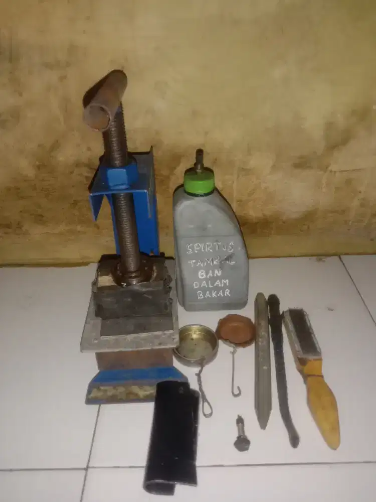 Alat tambal ban bakar