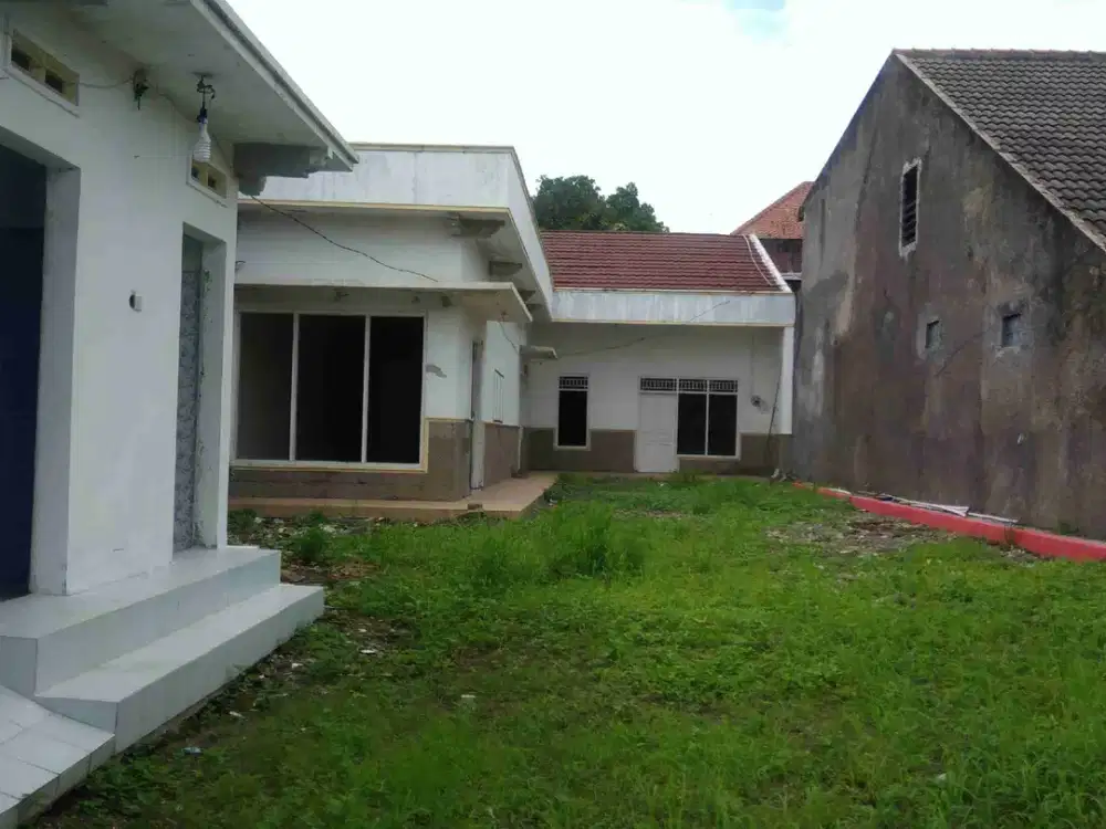 Bangunan komersial 1 lantai di Banyumanik