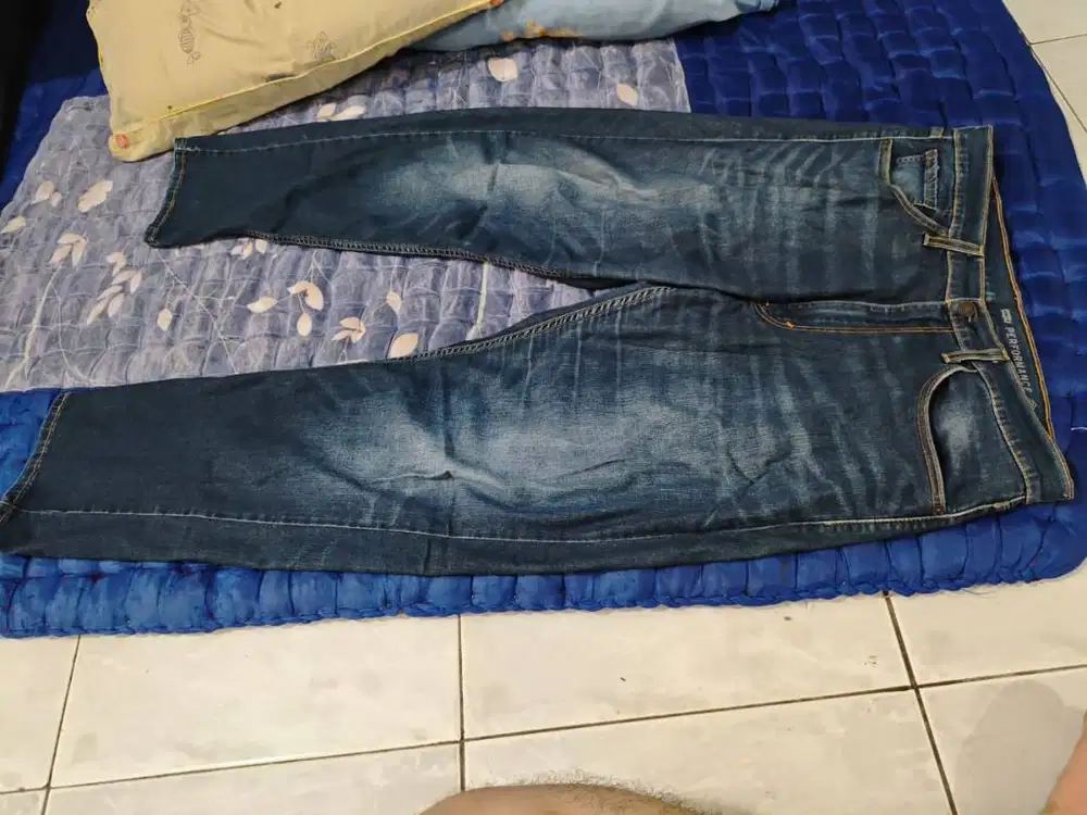 Levi's 505 WaterLess - Material Tahan Air - W36 L32