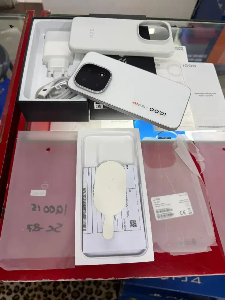 Vivo IQoo 15 5G ram 16 internal 512 fulset ori like new Garansi resmi