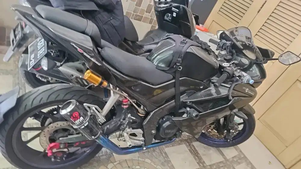 Yamaha R15 V3 (second)