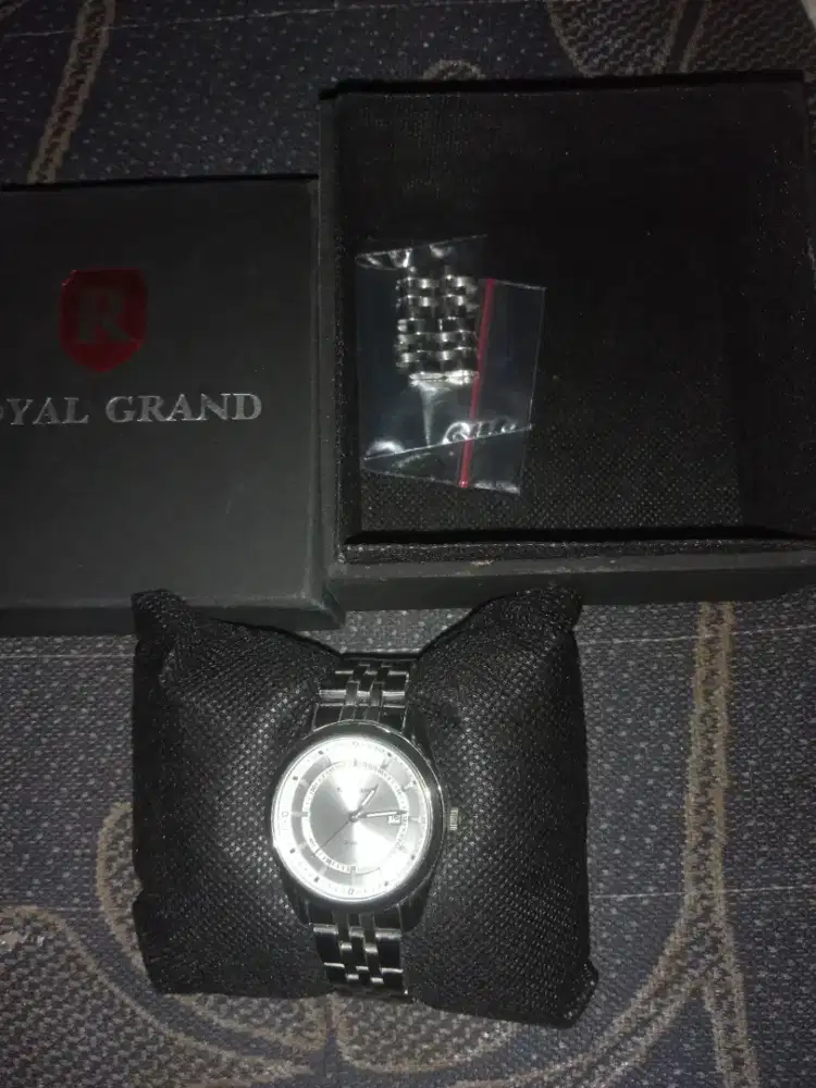Jam tangan royal grand