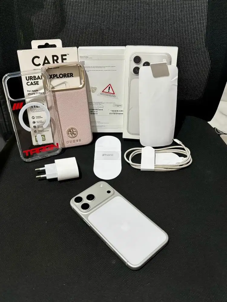 iphone 17 promax 256gb ibox like new