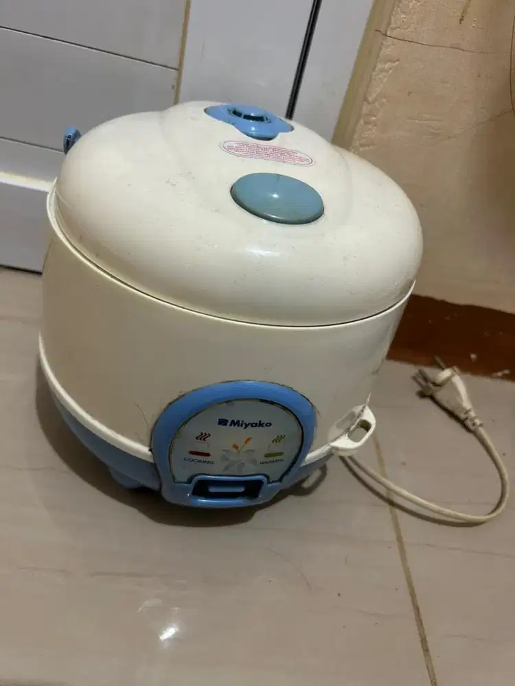 Rice Cooker Miyako 0,8 liter