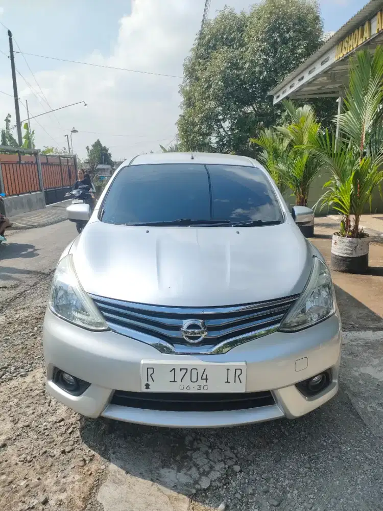 Grand Livina XV 2014 asli R purwokerto