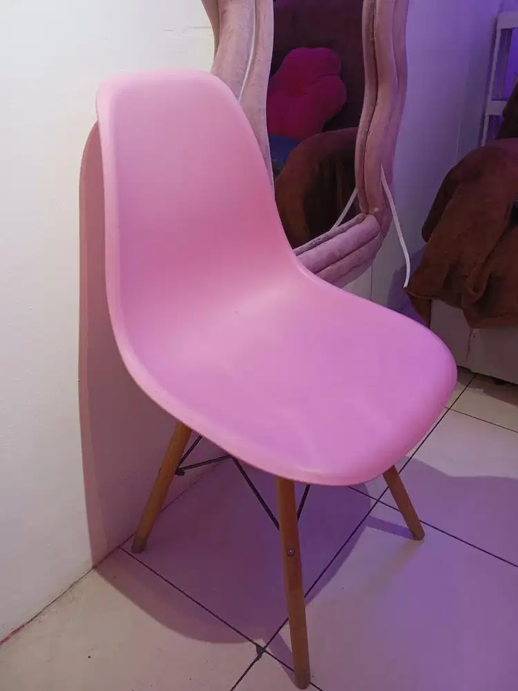 Dijual kursi bekas nail/ cafe