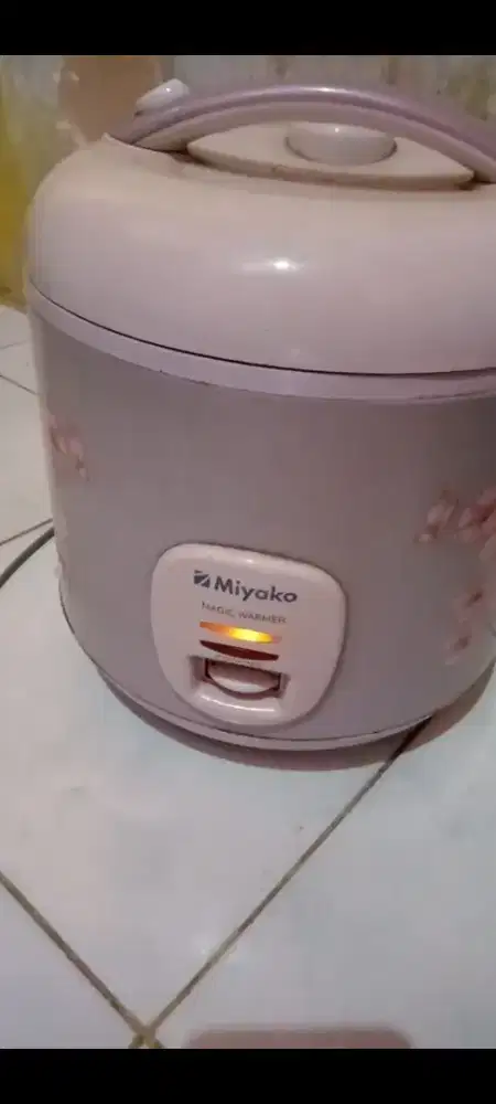 Magic Com Miyako uk 1,8L (Besar)