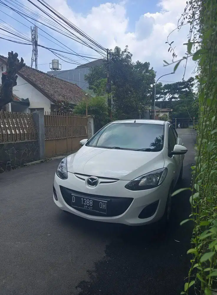 mazda 2 S 1.5 at 2012