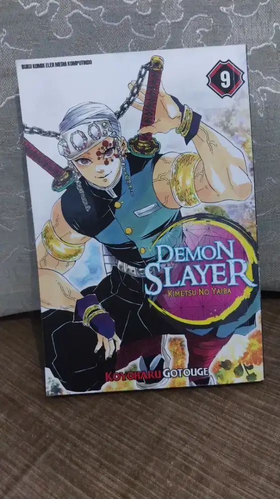 Komik Demon Slayer Vol. 9 Original