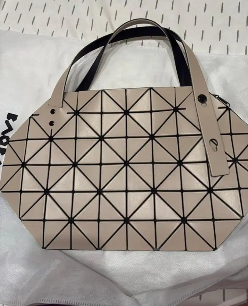 Bao Bao Issey Miyake Authentic
