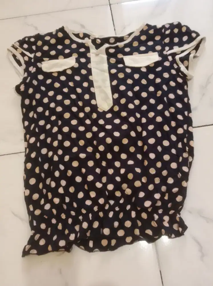 Blouse atasan wanita