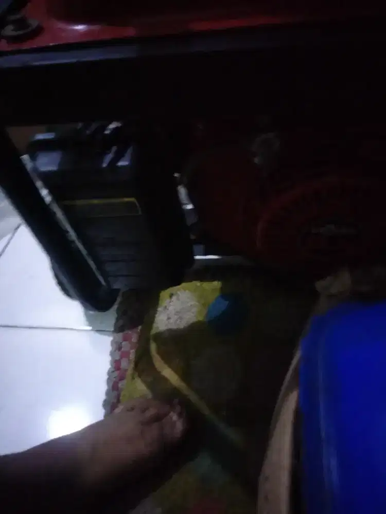 Di jual cepat aj genset 3000 watt