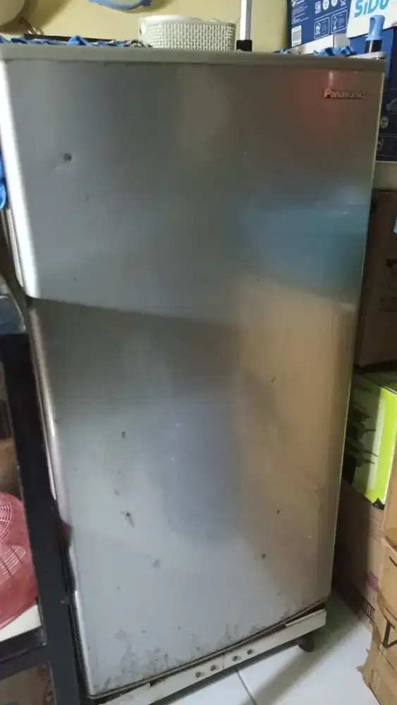 DIJUAL CEPAT KULKAS 1 PINTU MERK PANASONIC