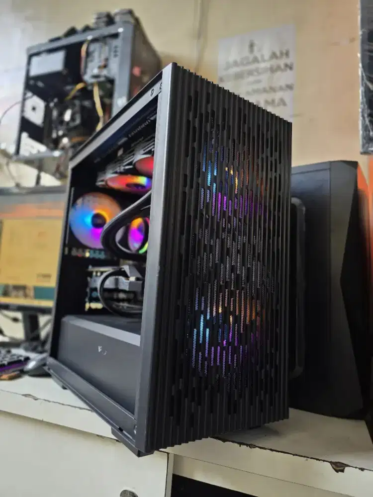 PC GAMING EDITING PROFESIONAL 3DMAX RENDERING BERAT