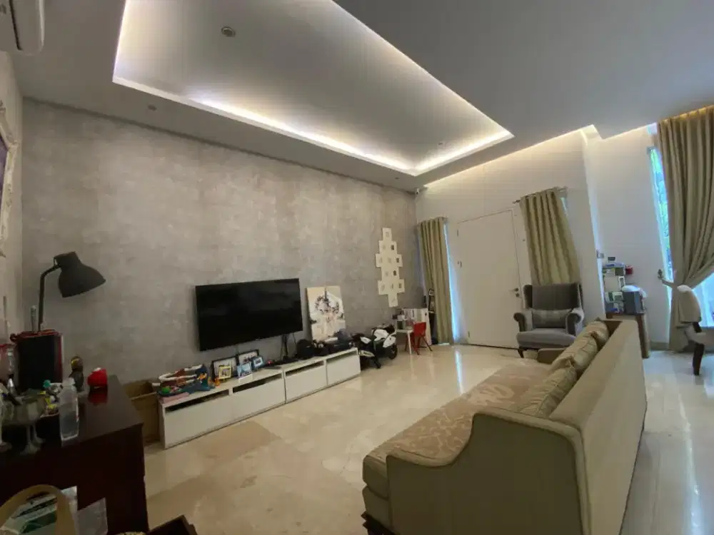 PIK Crown Golf | Rumah 4 Lantai Double Decker Furnished