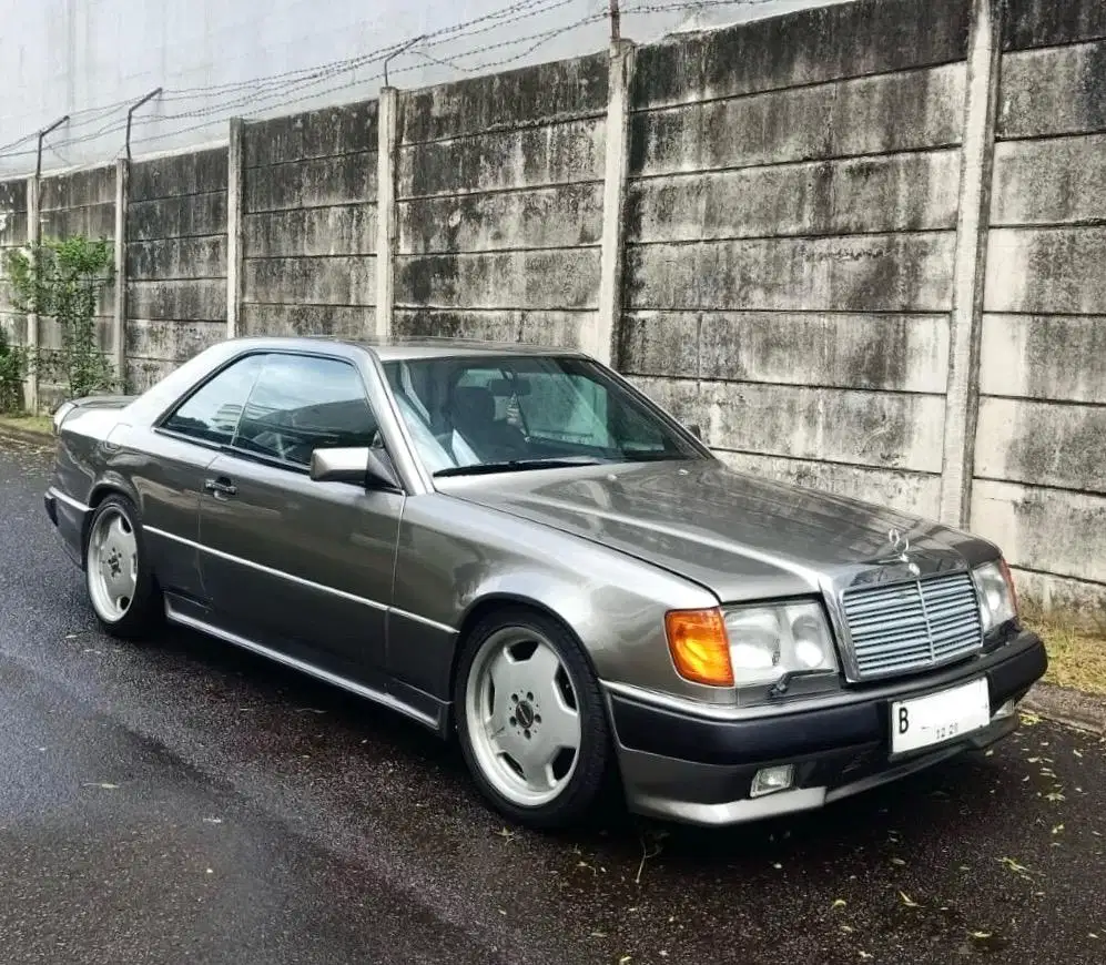 Mercedez Benz 300CE AMG AT 1992
