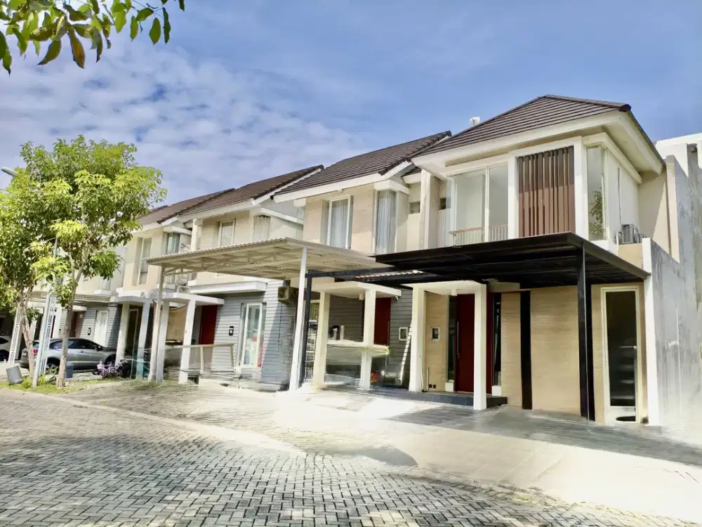 DISEWAKAN RUMAH NORTHWEST PARK CITRALAND 3 LANTAI SEMI FURNISH 2 KAMAR