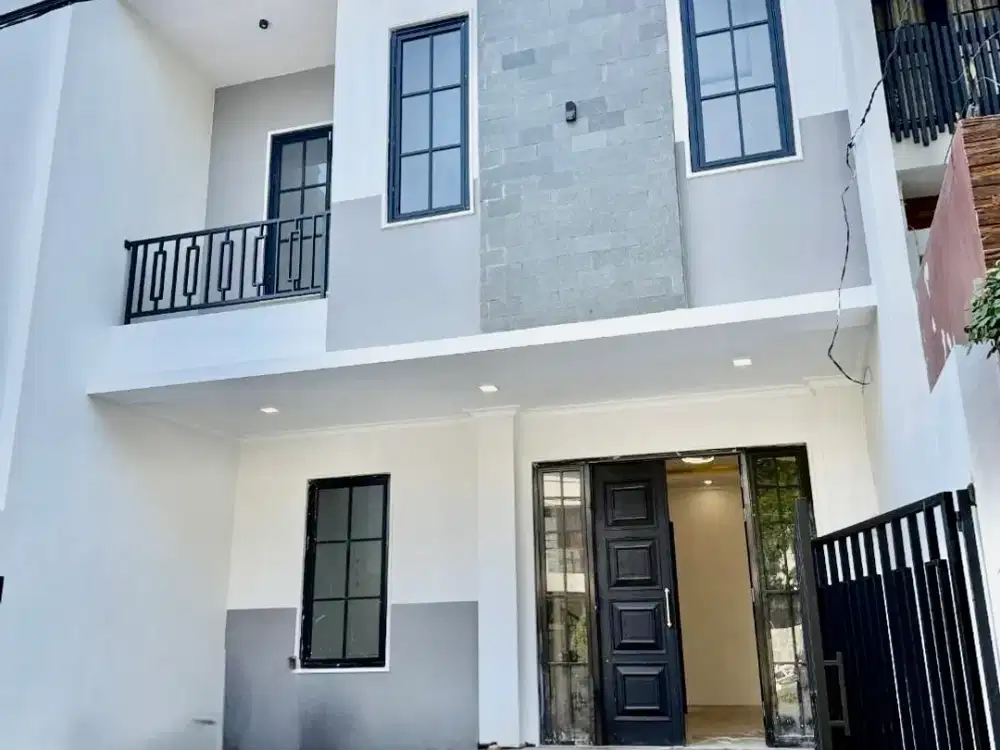 DIJUAL RUMAH ARAYA 2 MINIMALIS BARU GRESS 2 LANTAI 3 KT ROW BOULEVARD
