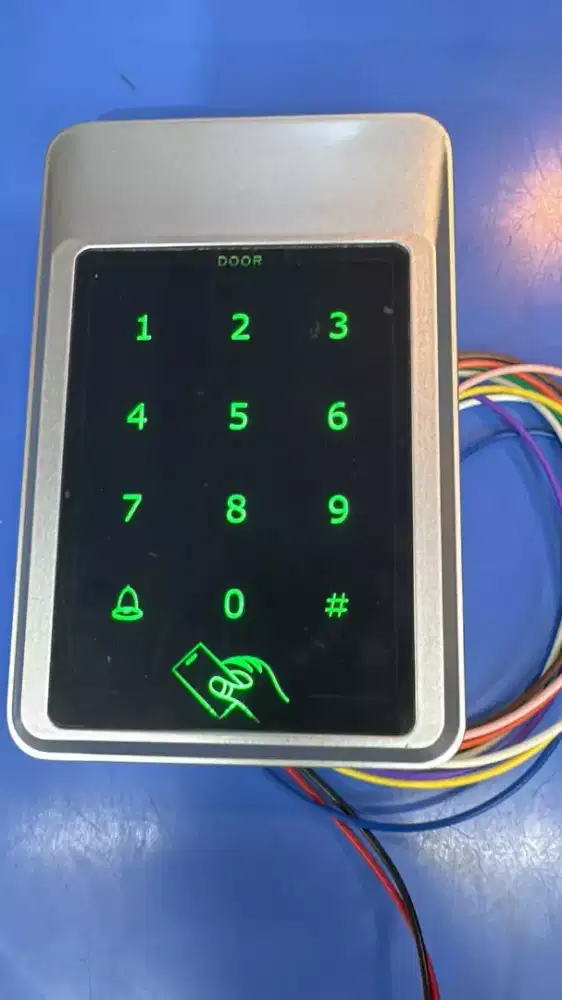 Door akses card dan pin