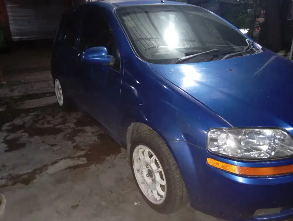 MOBIL CHEVROLET/AVE0 1.5 L MT TAHUN 2004 BENSIN