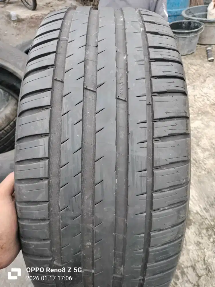 Jual ban copotan mrek Michelin pilot sport ev ukuran 245 45 R20  1pcs
