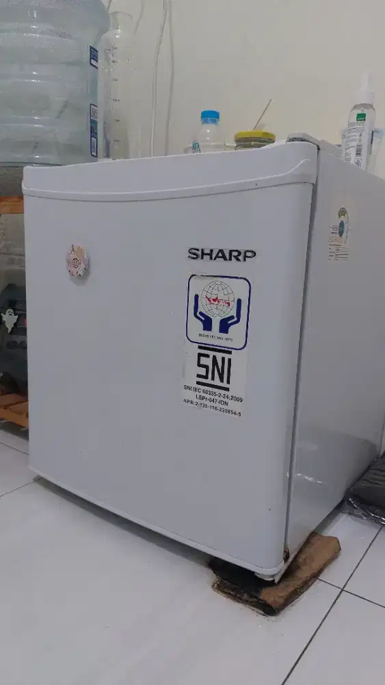 Kulkas Mini Sharp