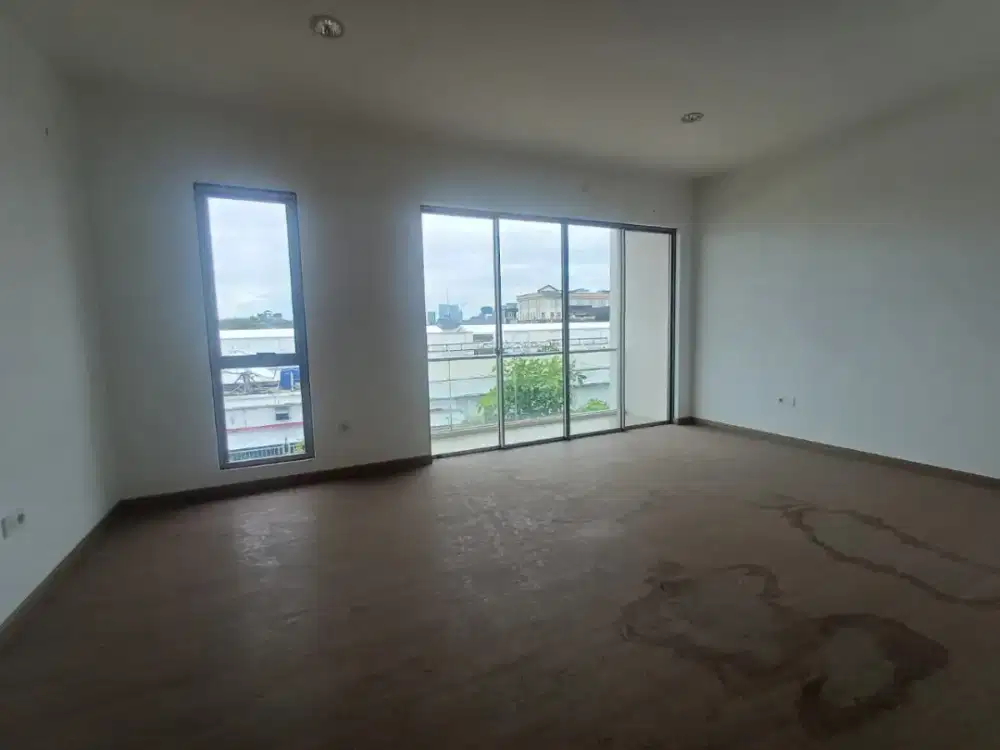 PIK – Golf Island | Rumah Dijual Kondisi Baru