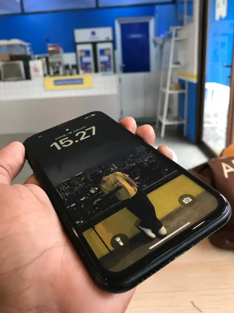 iphone xr 128gb Inter