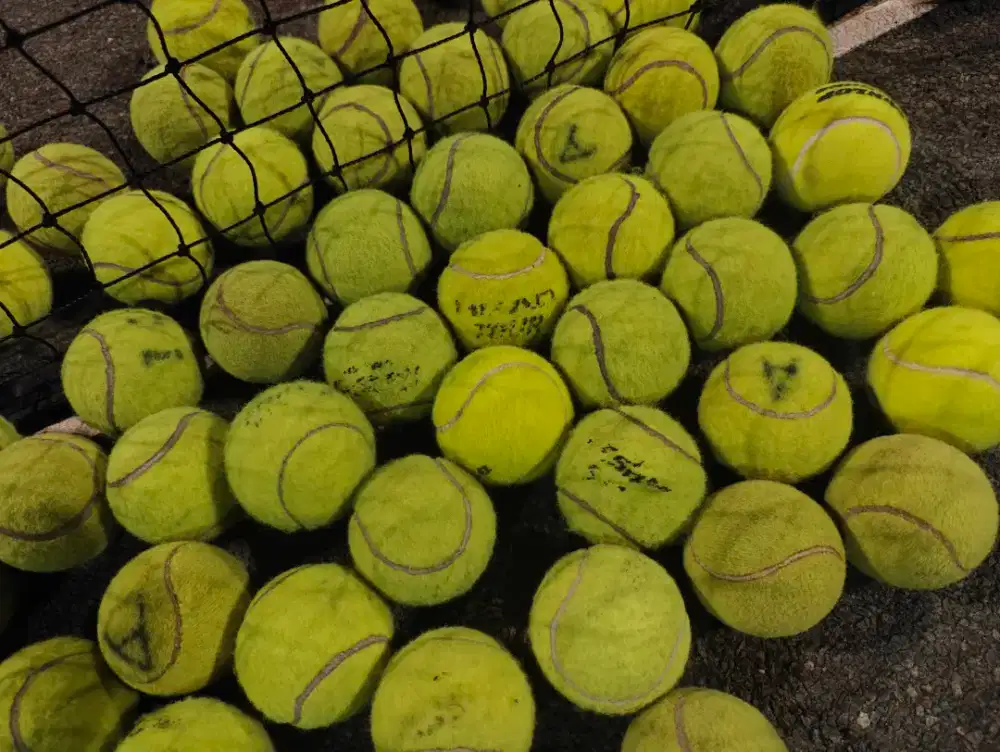 Bola Tenis bekas bola drill