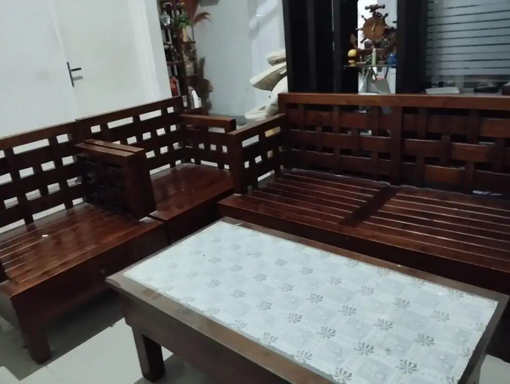 1 Set Meja Kursi Tamu (JATI)
