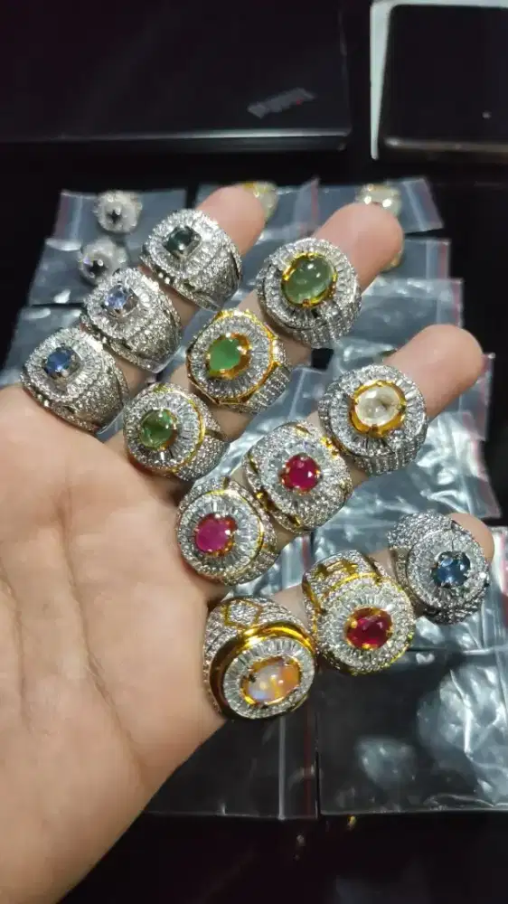 Batu Permata Safir Ruby Emerald Moonstone Zambrud