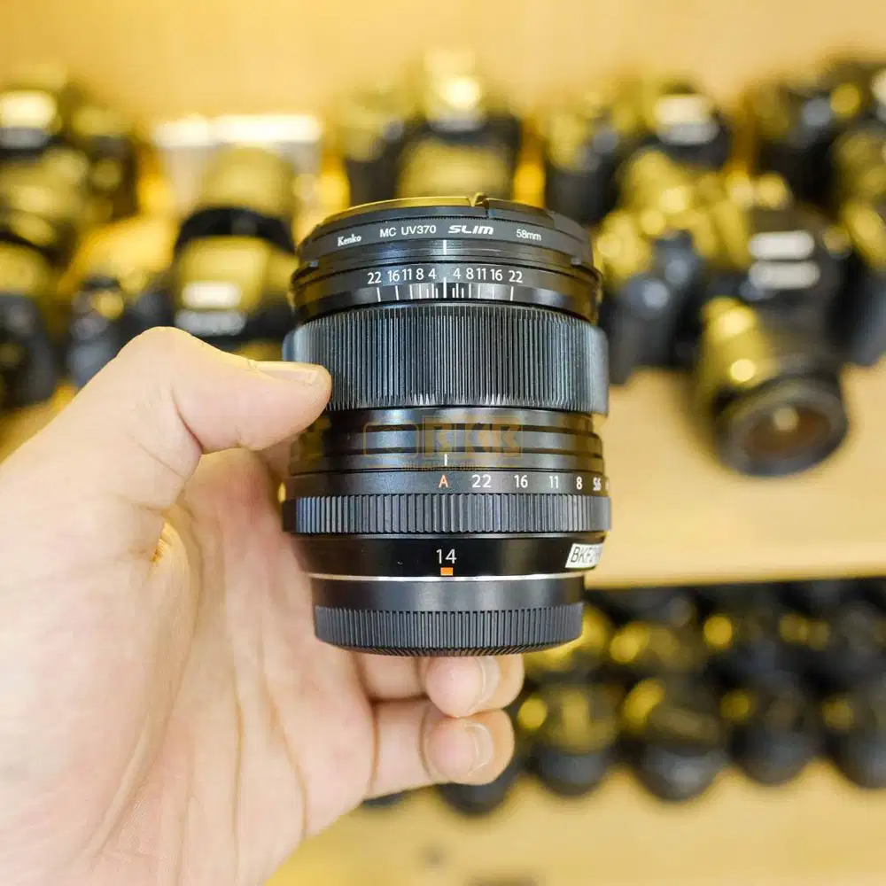 Lensa Fujifilm XF 14mm 2.8 Fullset Mulus
