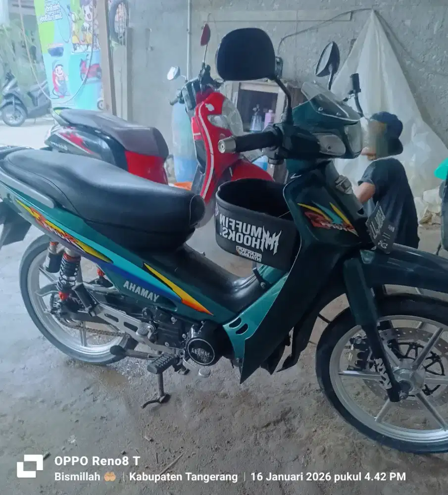 Buat yang hobi motor jadul