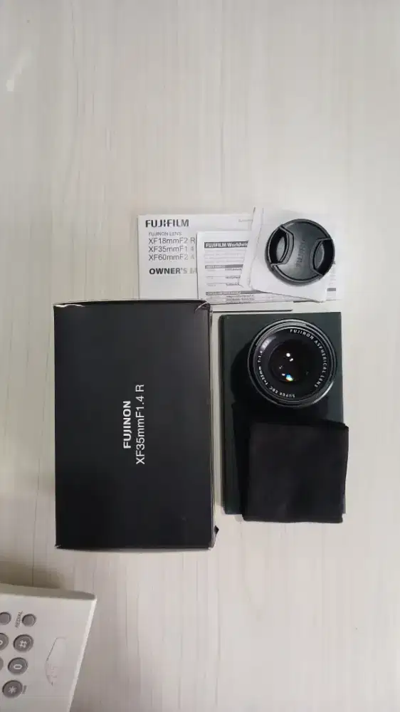 Lensa Fujinon 35mm F1.4 R Fujifilm